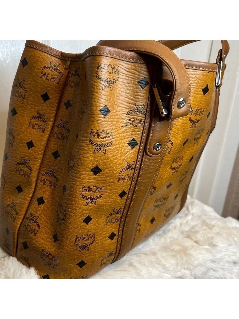 MCM COGNAC VISETOS SHOPPER TOTE BAG - Picture 5 of 15